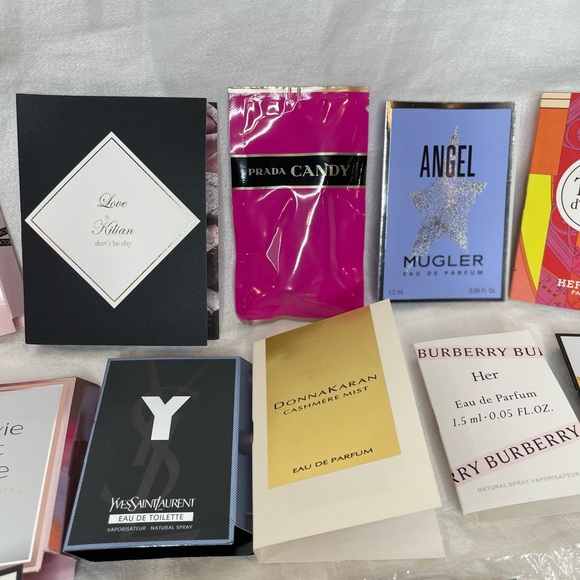 Perfume set with 26 samples (set 2 of 2) - Picture 8 of 15